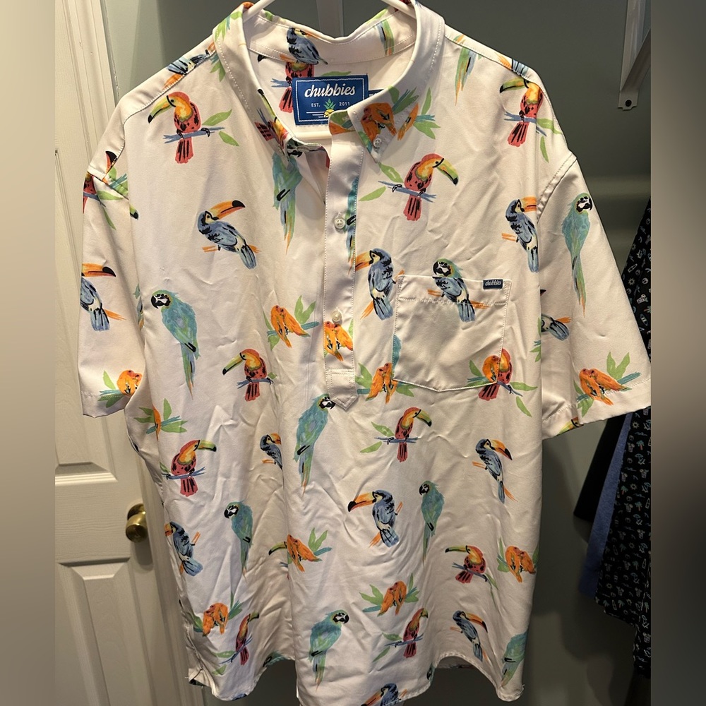 Chubbies “Macaw” Shirt XXL
